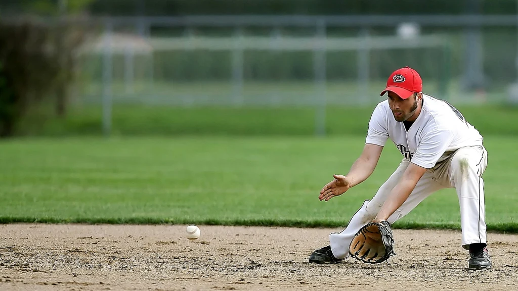 10 Common Baseball Mistakes Beginners Make (and How to Fix Them)